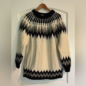 Vintage Greek Knitwear Chunky Wool Pullover Sweater Iceland-Style Pattern
